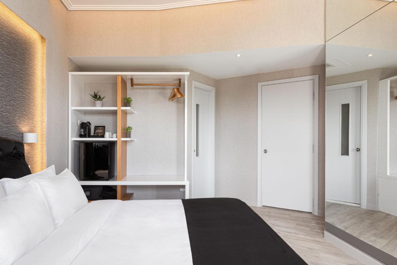 Kreoli Suites Glyfada Atenas Exterior foto